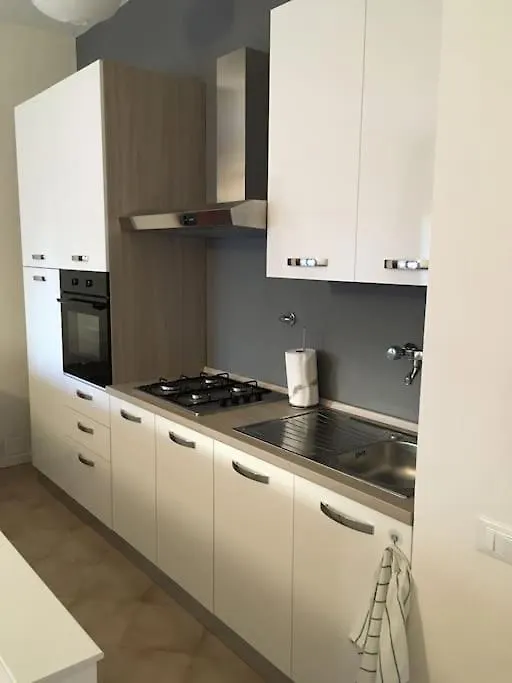 Comodo Appartamento Per 4 Ospiti Riccione Italia